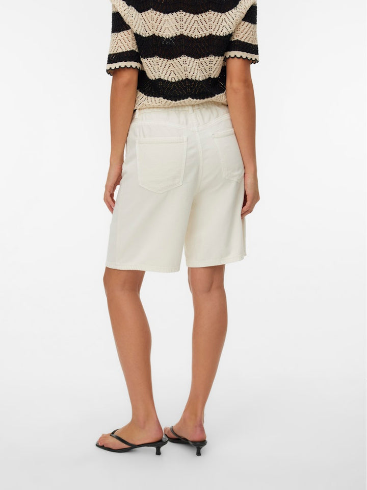 Vmvilla Mr Bermuda Dnm Shorts Mix - Ecru