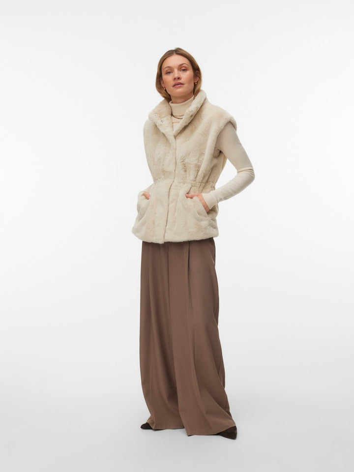 Vmsonjapoppy Faux Fur Waistcoat Ga Boo - Beige