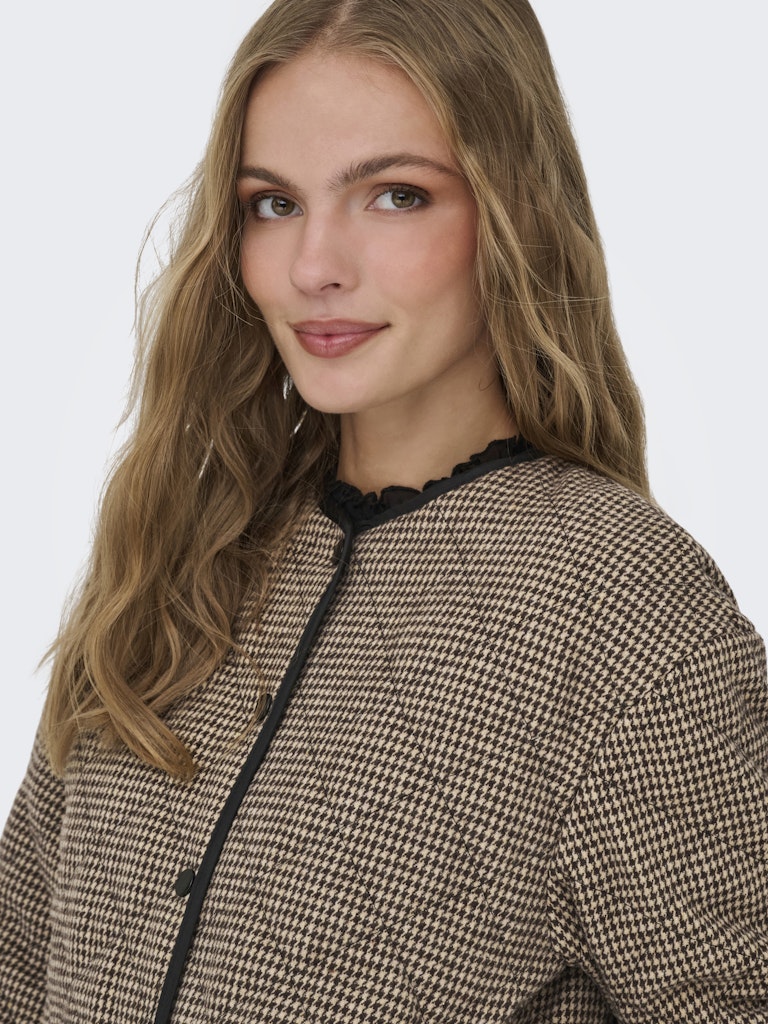 Jdyemery L/s Quilted Shacket Wvn - Bruin Dessin