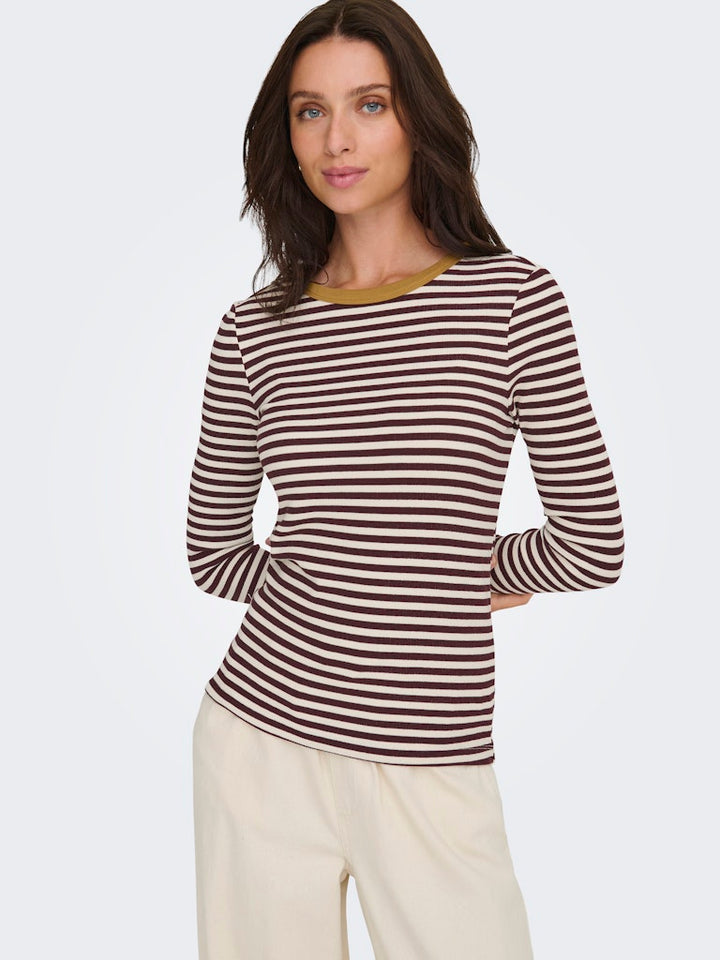Onlelene L/s Fitted Top Jrs - Rood Dessin