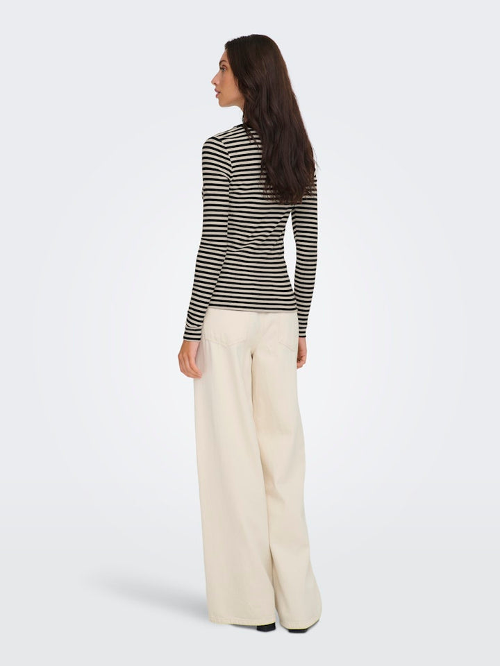 Onlelene L/s Fitted Top Jrs - Zwart Dessin