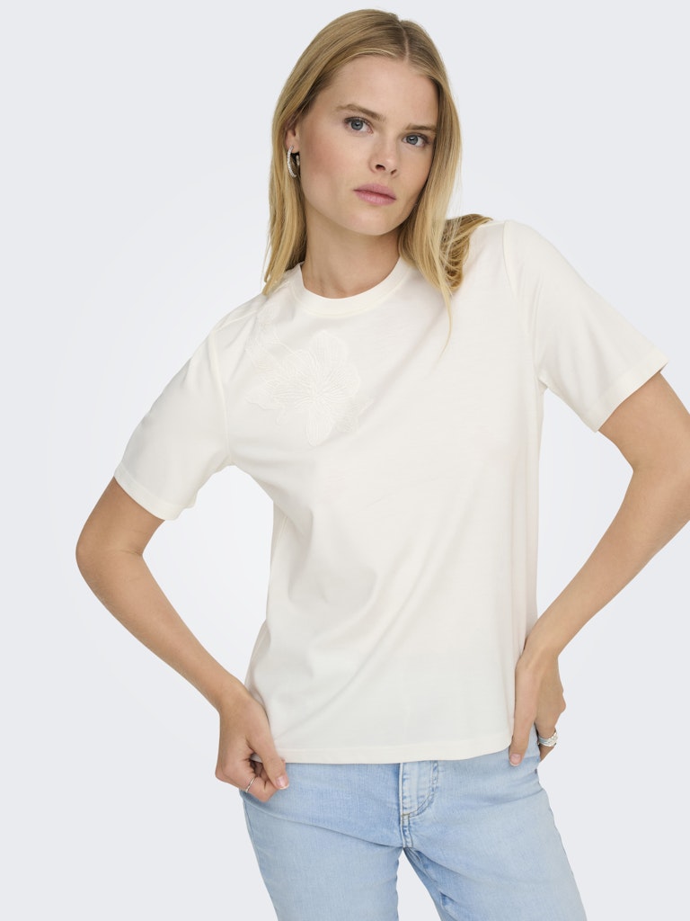 Onlsophia S/s Embroidery T-shirt Box Jrs - Off-white