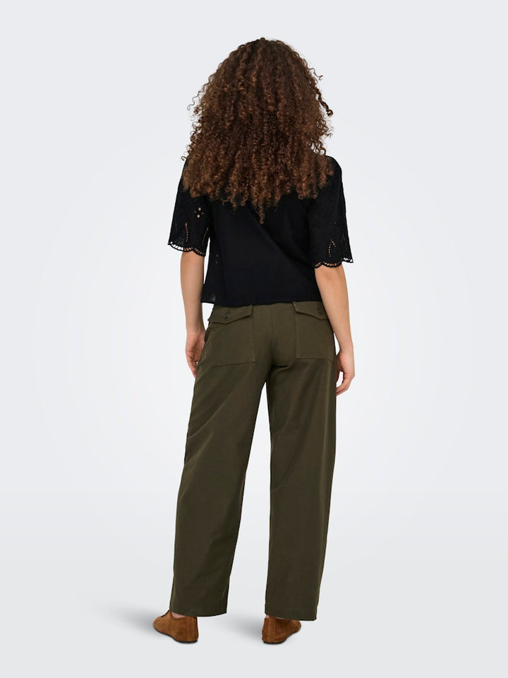 Onlfrani S/s Emb Bow Top Wvn - Zwart