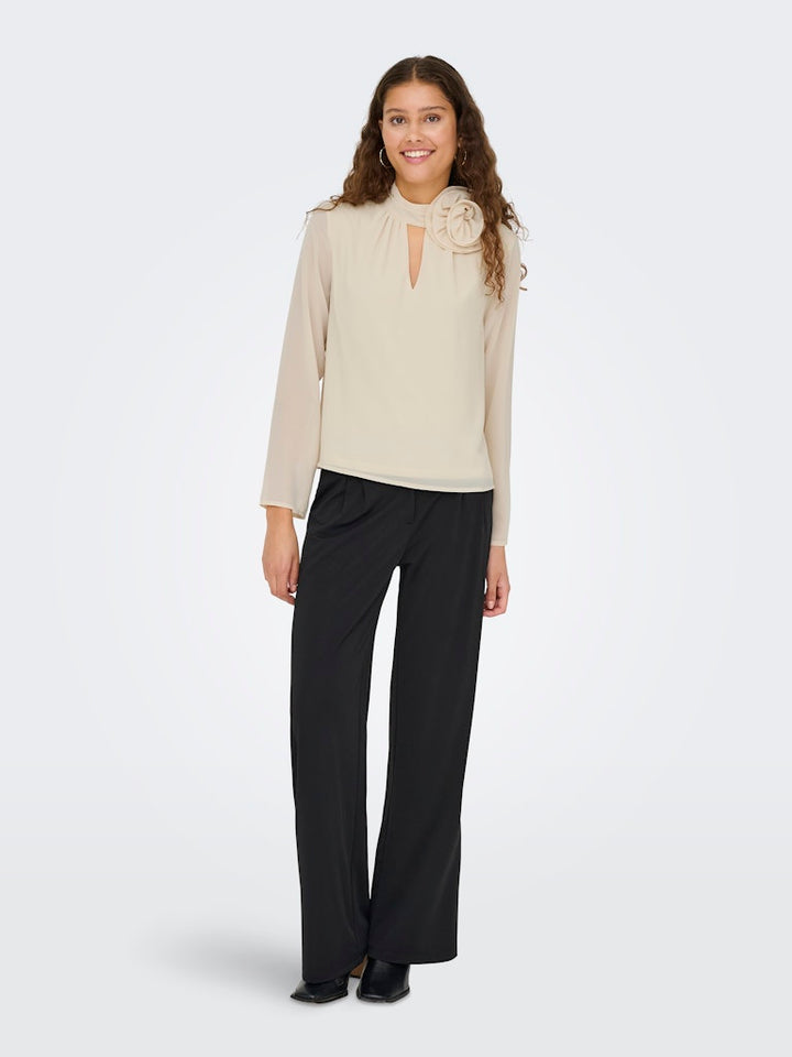 Jdynomi L/s High Neck Rose Top Wvn - Ecru