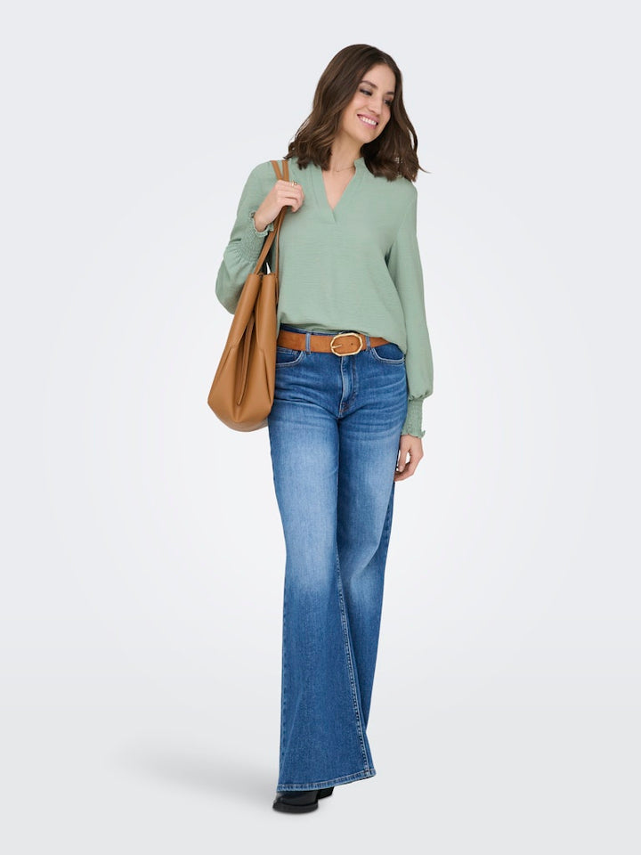 Onlmette V-neck Ls Smock Top Noos Wvn - Mint